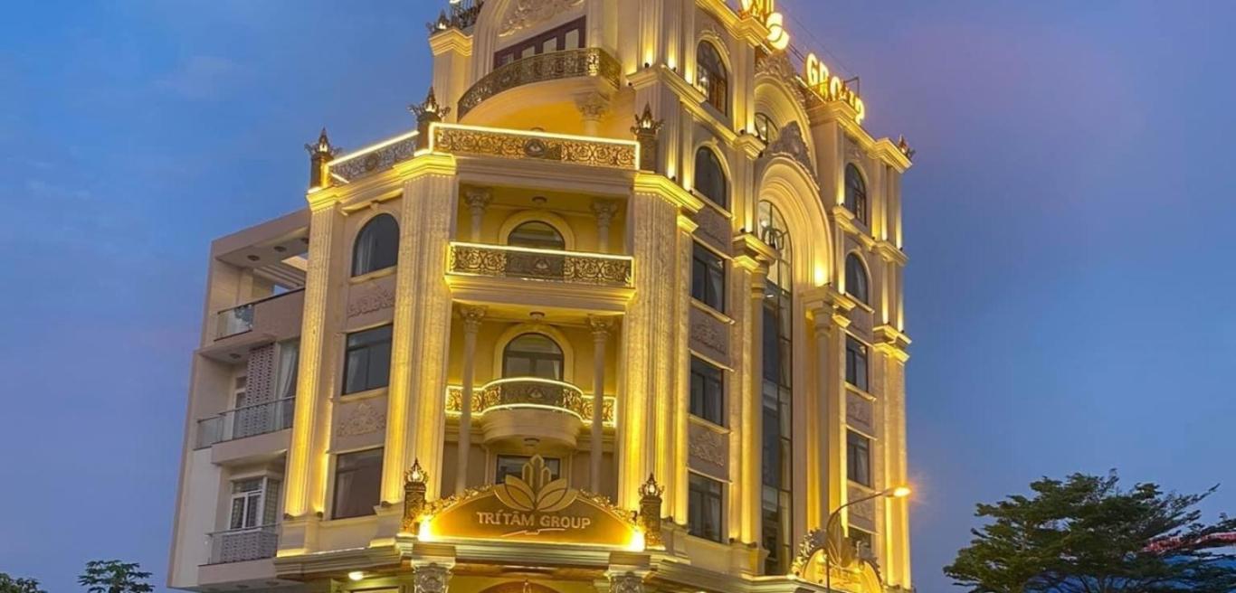 Tri Tam Hotel - Khach San Tri Tam Ben Luc Exteriör bild